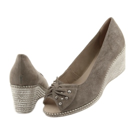 Dámské lodičky na klínku Caprice 29350 hnědý 4