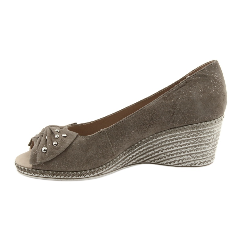 Dámské lodičky na klínku Caprice 29350 hnědý 2