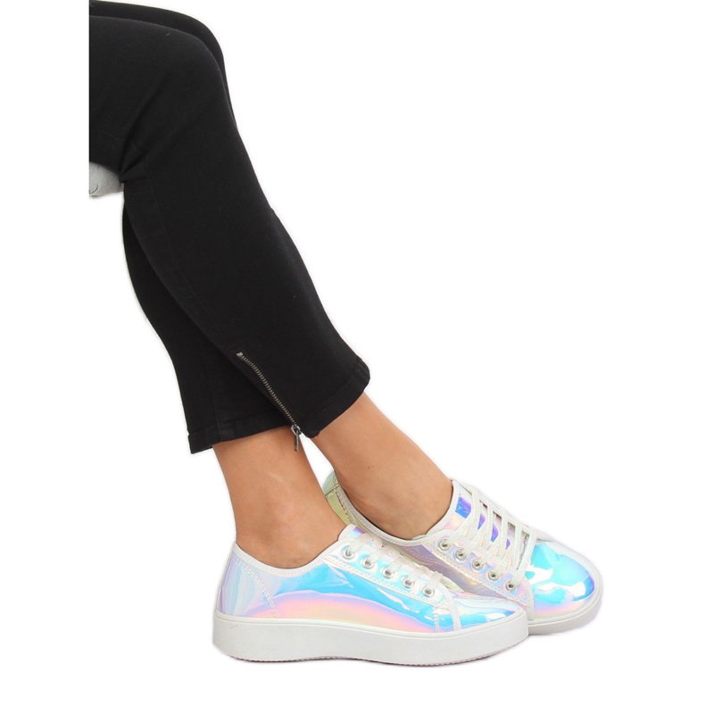 FZ09 Bílé benzínové tenisky bílý 2