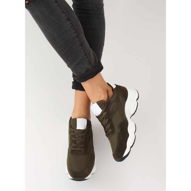 Zelená sportovní obuv E-102 Army Green zelený 2