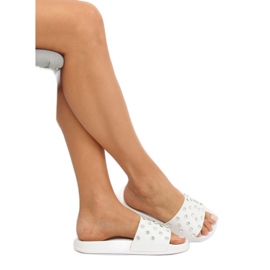 Bílé pantofle CK67P Bílé s kamínky bílý 1 Bílé pantofle CK67P Bílé s kamínky bílý 1