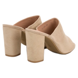 Laura Mode Semišové pantofle na baru hnědý 1