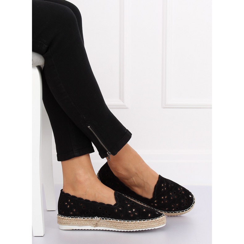 Černé prolamované espadrilky LT112 Black černý 2