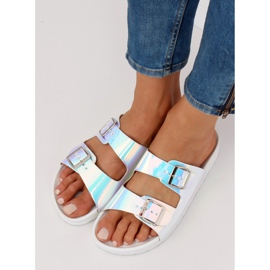 Bílé bílé pantofle BG28P bílý 1