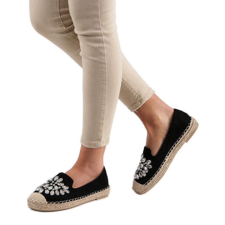 Small Swan Semišové espadrilky s ornamenty černý 2