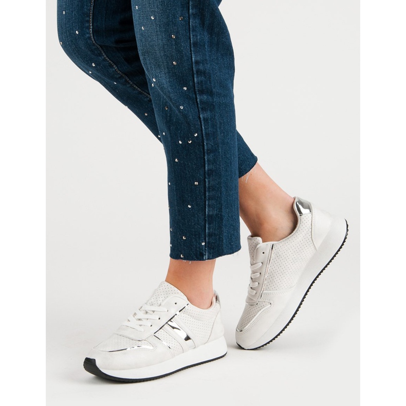 Pohodlné bílé tenisky bílý 2