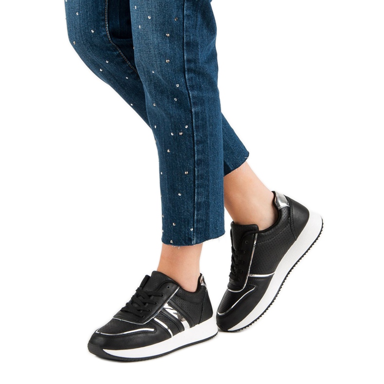 Pohodlné černé tenisky černý 2