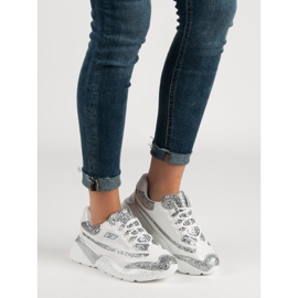 Sportovní obuv s třpytivými VICES bílý 2