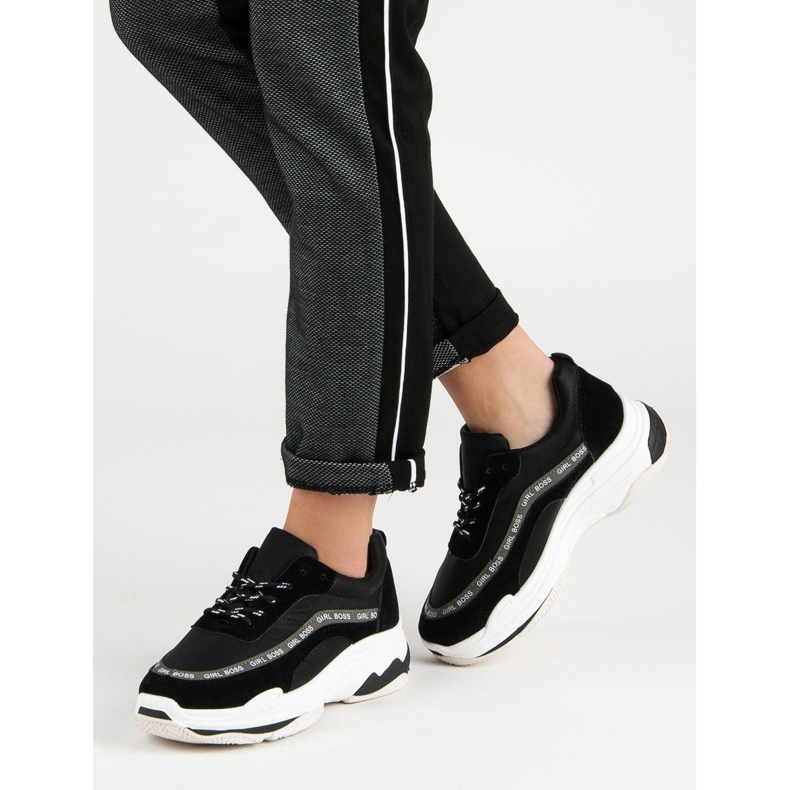 Černá sportovní obuv VICES černý 2