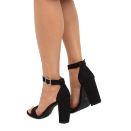 Černé sandály na sloupku. 369-18 Black černý 1