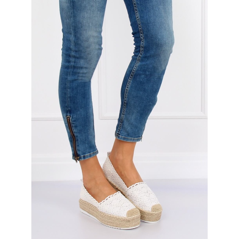 Bílé krajkové espadrilky A8692 White bílý 1
