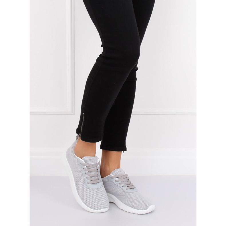 Šedá sportovní obuv BK-116 Šedá 1