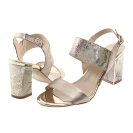 Sandály na zlatém sloupku Gamis 3390 / benzínovém plazu zlatý 4