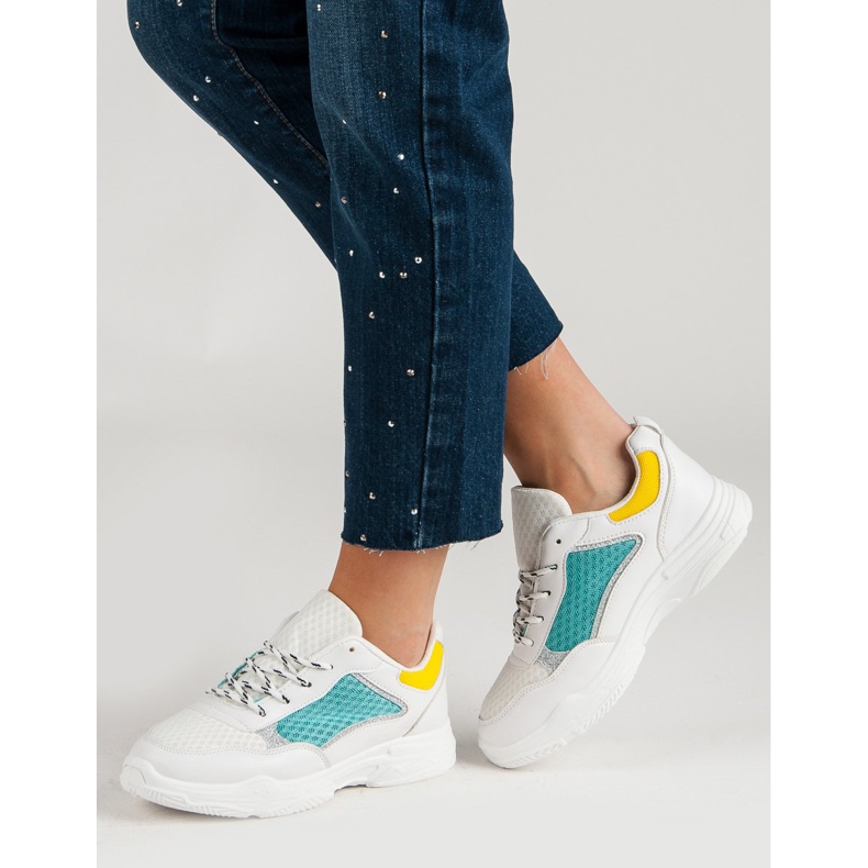 Pohodlná sportovní obuv bílý vícebarevný 2