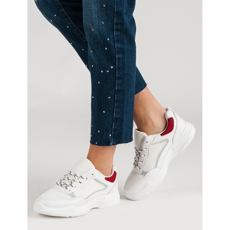 Pohodlná sportovní obuv bílý 2