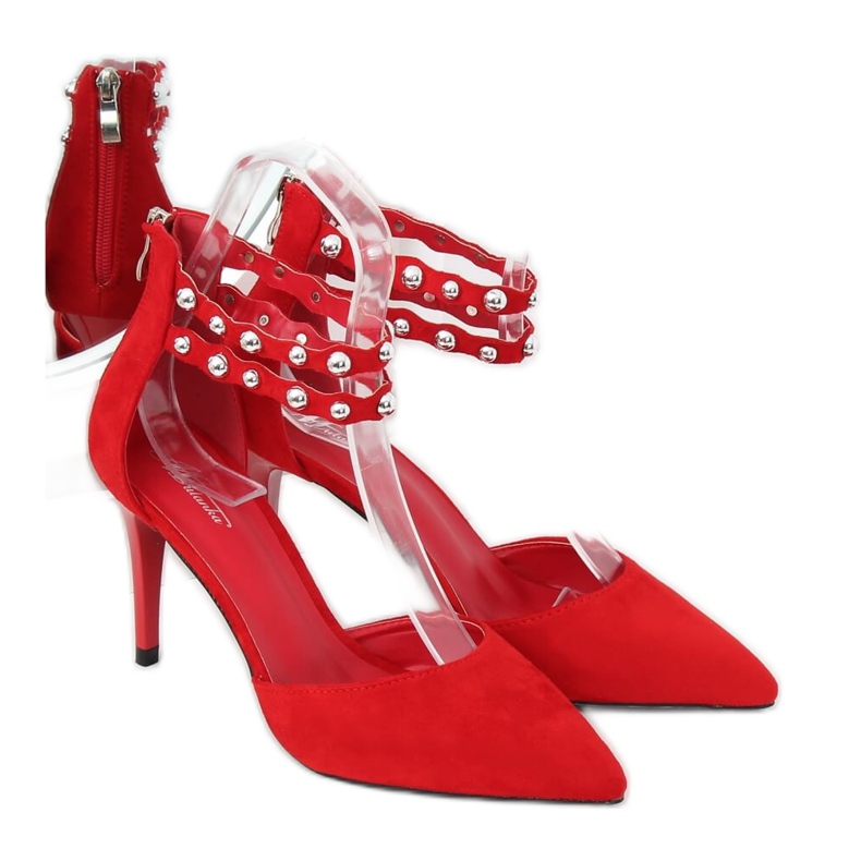 Červené cvočky s cvočky B-51 Red červený 1