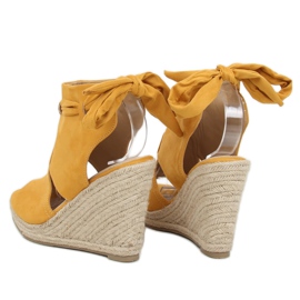 Žluté espadrilky na klíncích žluté LM-023 žluté žluť 1