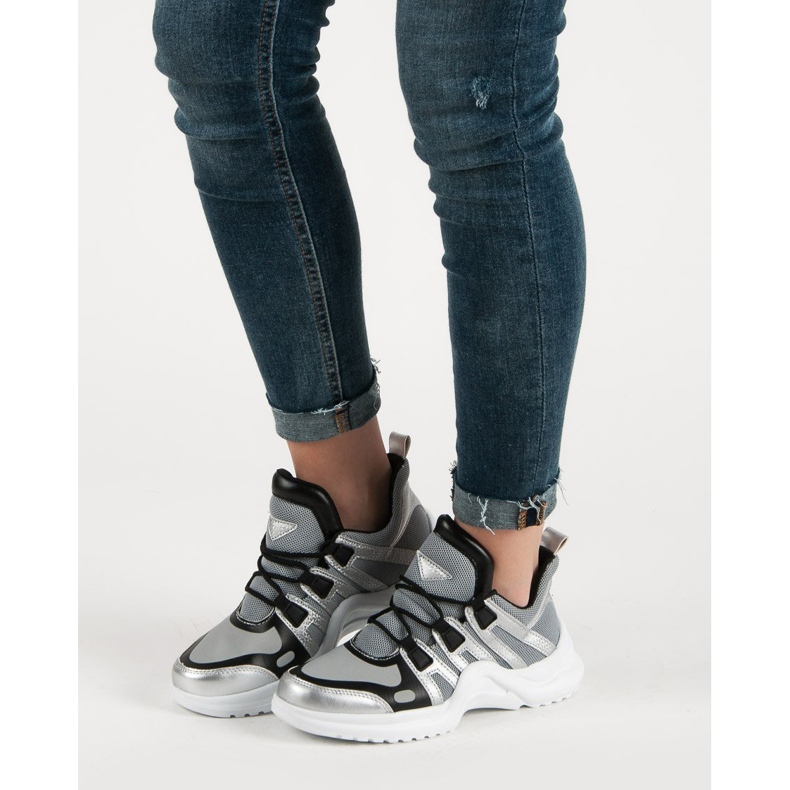 Šedé sportovní boty šedá 1