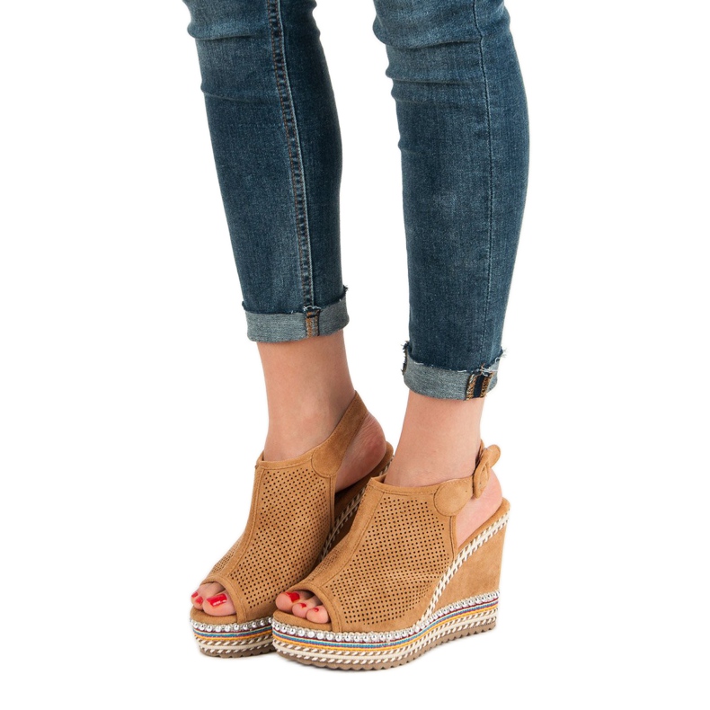 Nio Nio Vestavěné klínové sandály hnědý 1