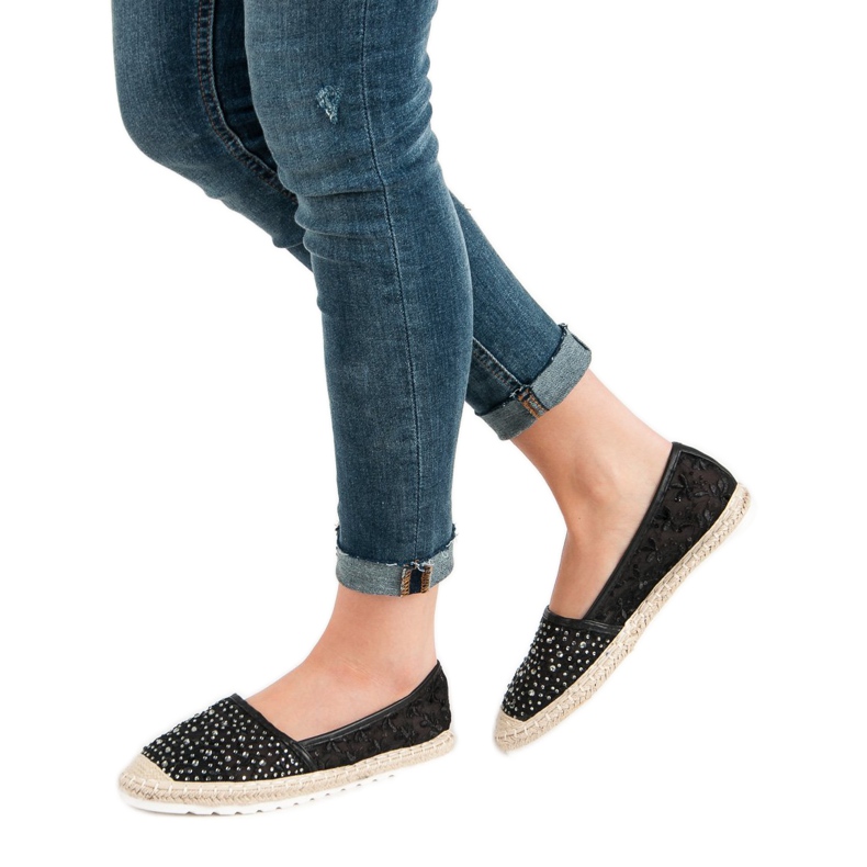 Ideal Shoes Espadrilky s krystaly černý 1