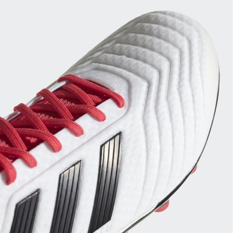 Kopačky Adidas Predator 18,3 Ag M CP9307 bílý bílý 1