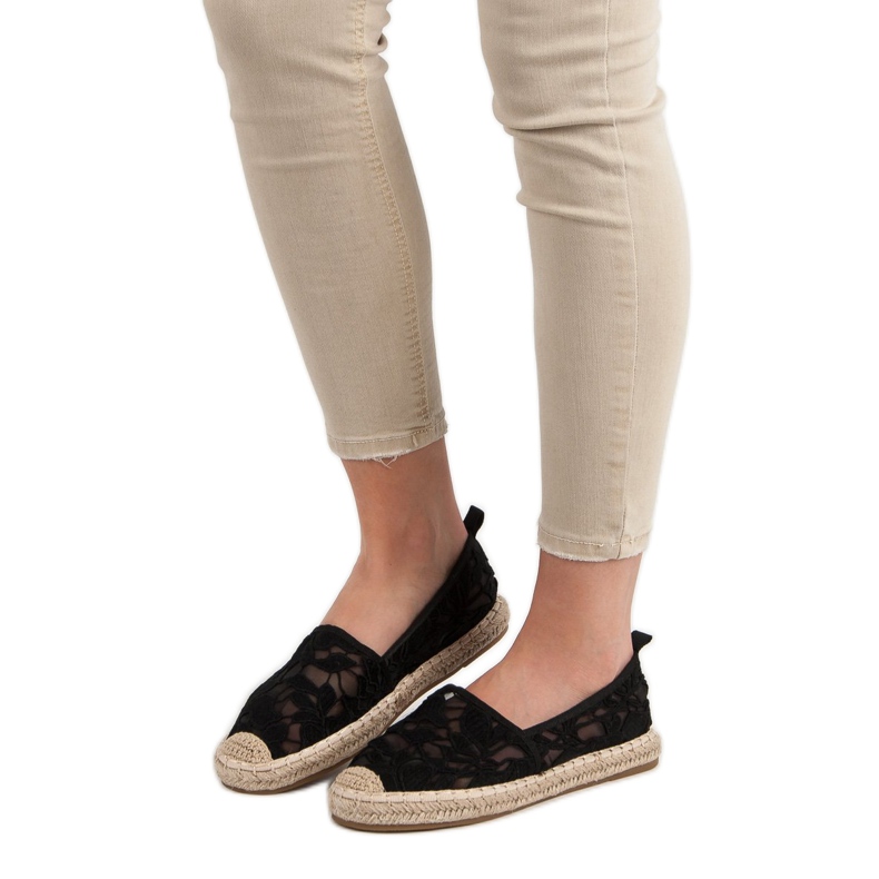 Lucky Shoes Espadrilky z černé krajky černý 1