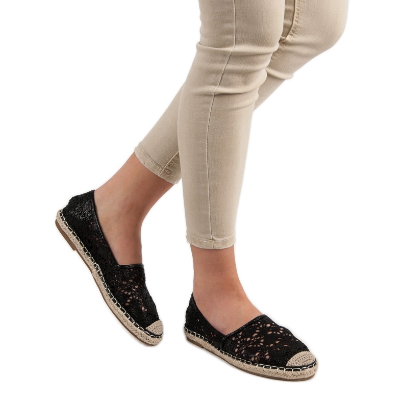 Lucky Shoes Espadrilky z černé krajky černý 2