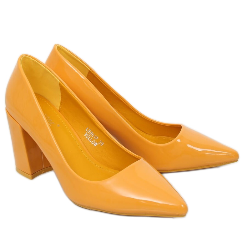 Čerpadla na žlutém sloupku LE061P Žlutá 1 Čerpadla na žlutém sloupku LE061P Žlutá 1