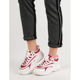 Bílé a červené tenisky bílý červený 2