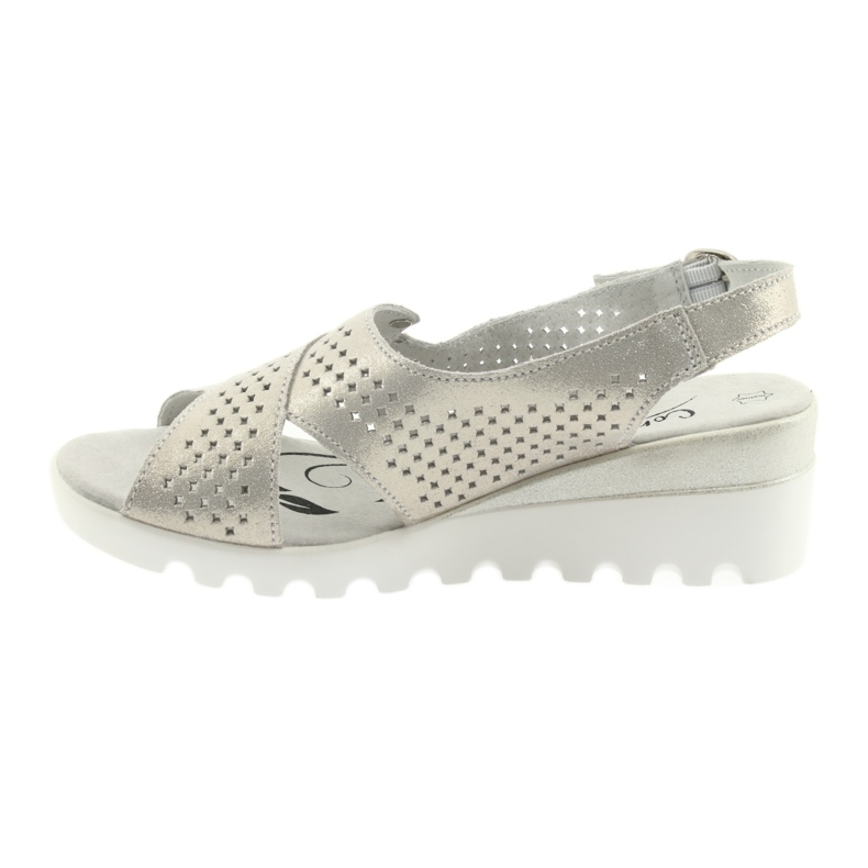 Zlaté dámské sandály na klínku Filippo 729 zlatý 1