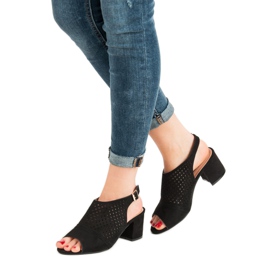 Neformální uzavřené sandály černý 1