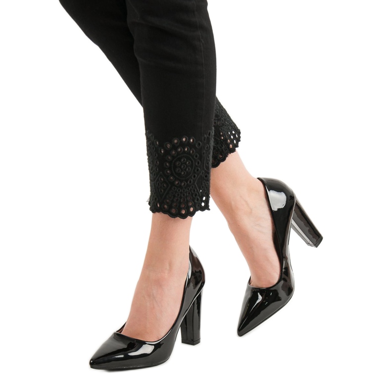 SHELOVET Lakovaná čerpadla černý 2