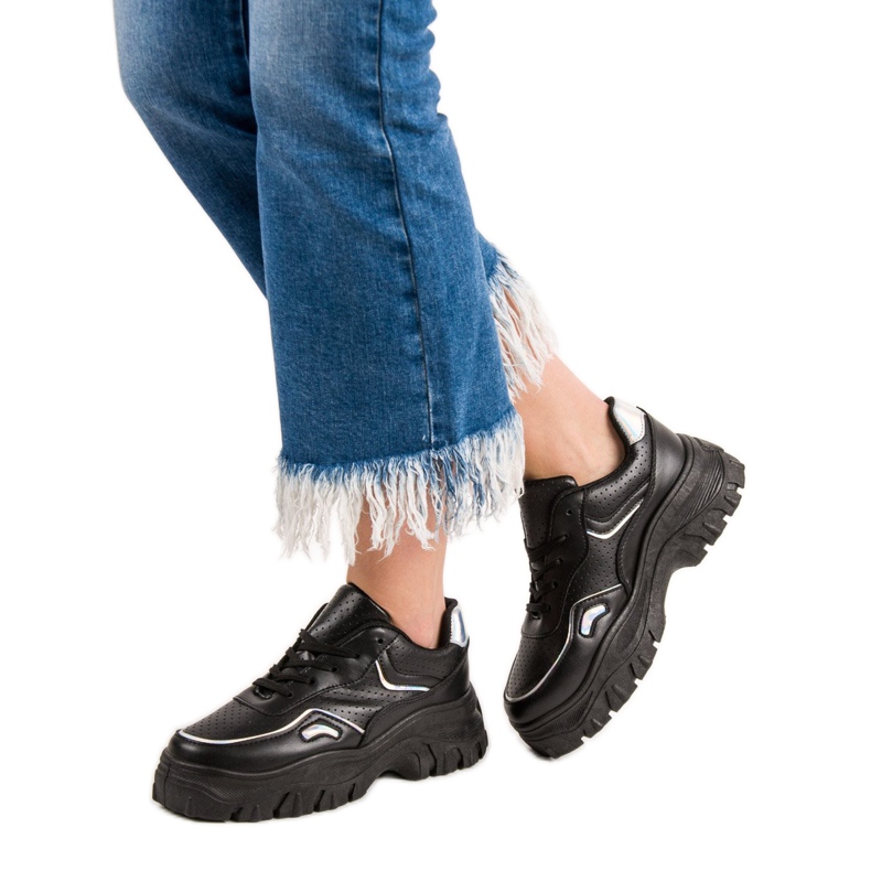 SHELOVET Černé tenisky s efektem Holo černá 2