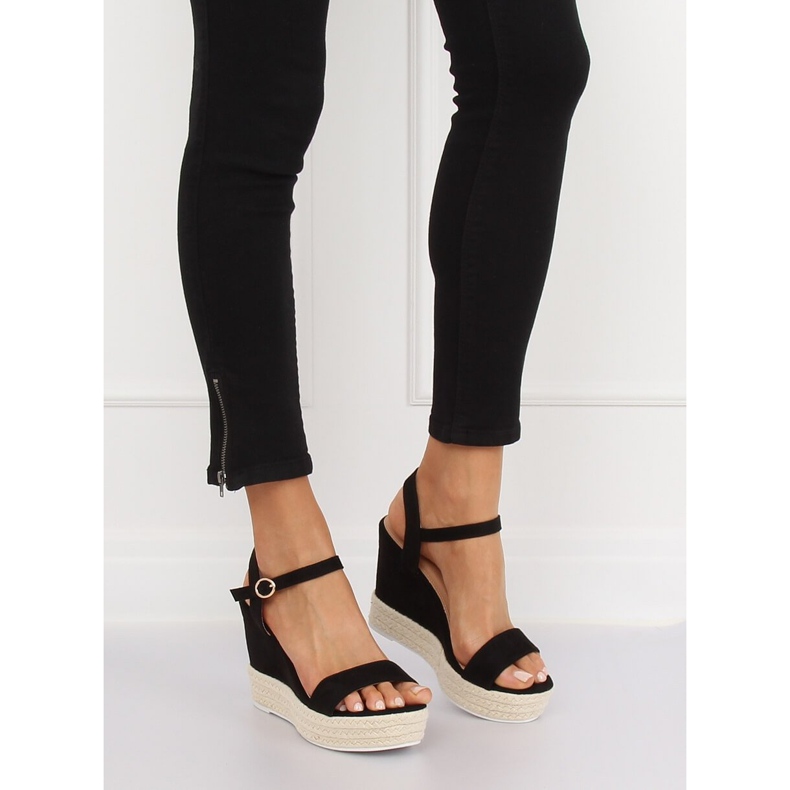 Černé sandály na klínové patě JS-2952 Black černý 1
