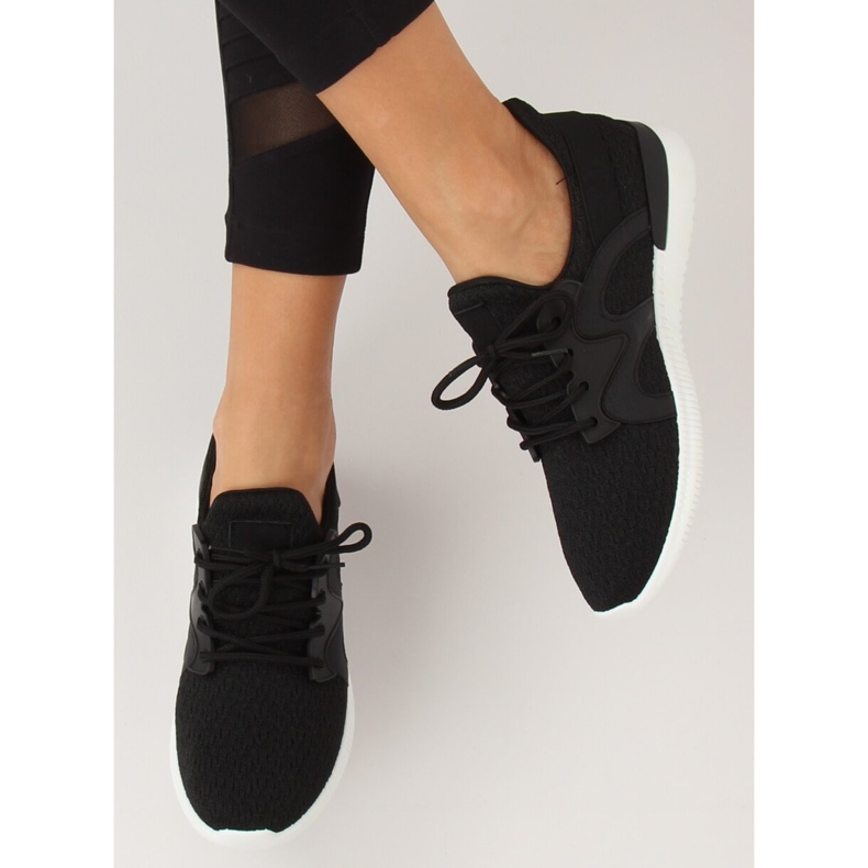 Černá sportovní obuv X-9751 Black 1 Černá sportovní obuv X-9751 Black 1