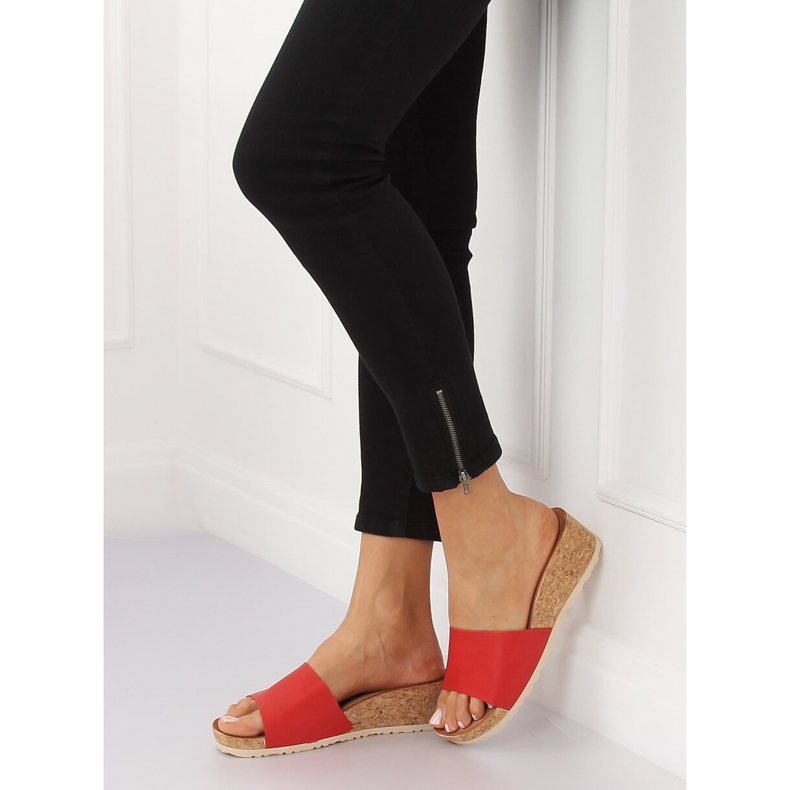 Červené korkové klínové pantofle 3527-12 Červené 1 Červené korkové klínové pantofle 3527-12 Červené 1
