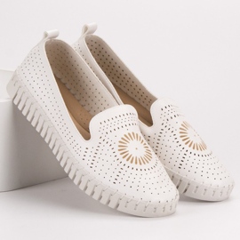 Tullo Bílí páni bílý 2 Tullo Bílí páni bílý 2