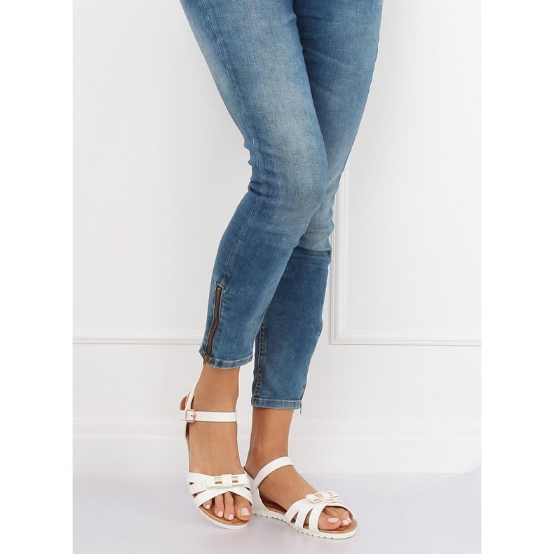 Bílé dámské sandály G210 White bílý 2