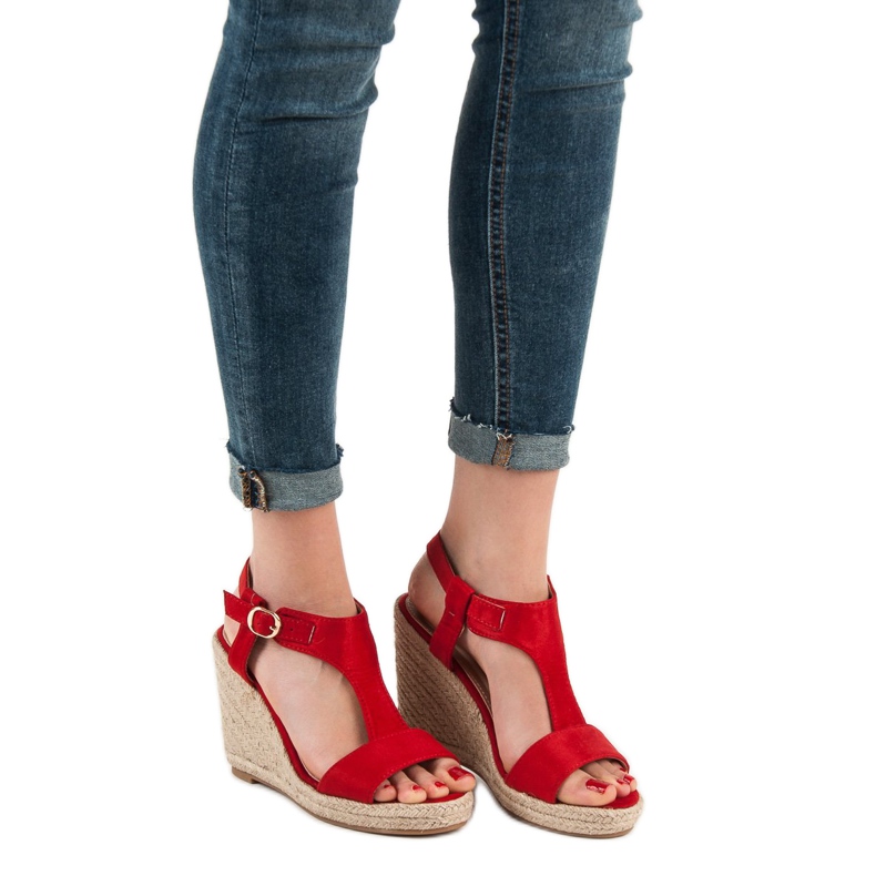 Anesia Paris Módní sandály na klínku červené 2