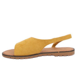 Žluté asymetrické dámské sandály 982 Yellow žluť 1