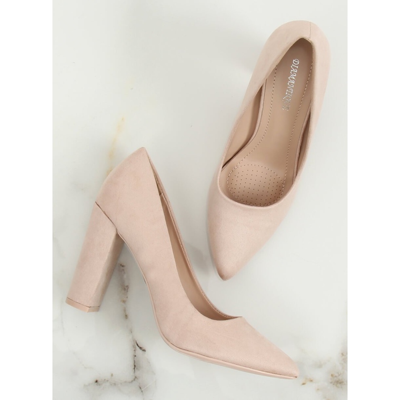 Čerpadla na béžovém sloupku 4008 béžová béžový 1