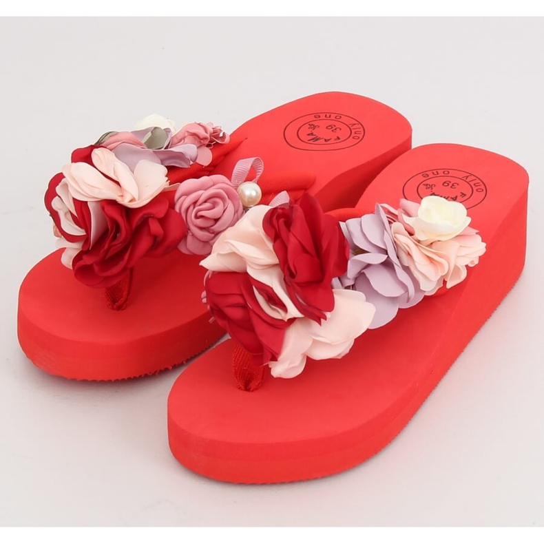 Červená podešev FM5050 Červená vícebarevný červené 1