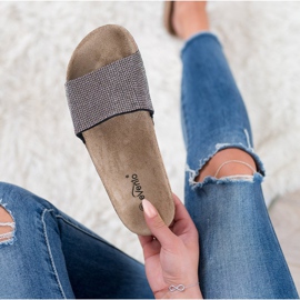 Evento Pantofle S Krystaly šedá 1 Evento Pantofle S Krystaly šedá 1