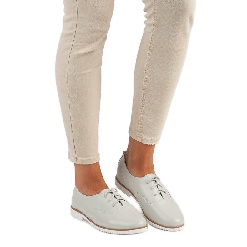 Šedé kožené boty značky MAZARO šedá 1