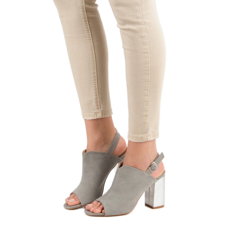 Postavené sandály na baru VINCEZA šedá 2