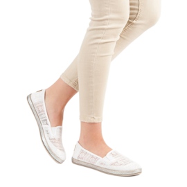 Krajkové slipy MCKEYLOR bílý 1