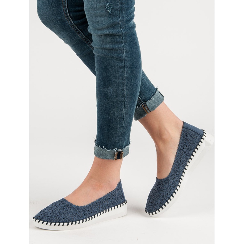 Filippo Baletka v květinách modrý 2