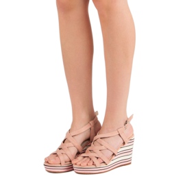 Kerline Módní sandály na klínku růžový 1