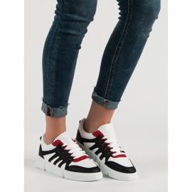 Pohodlná sportovní obuv bílý černá 1