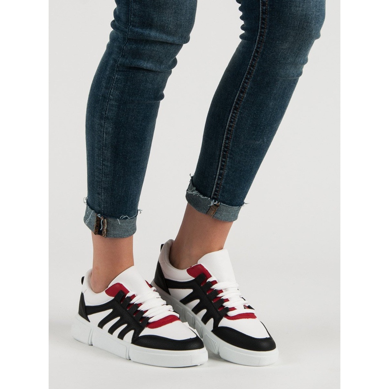 Pohodlná sportovní obuv bílý černá 1 Pohodlná sportovní obuv bílý černá 1